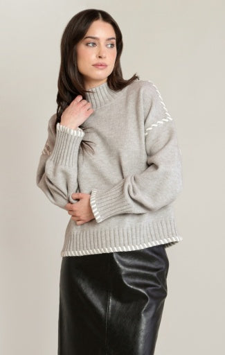 STITCH TURTLE NECK SWEATER